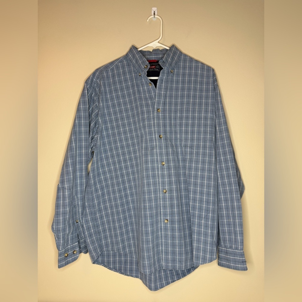 Wrangler Men's Blue Plaid Button-Down Shirt